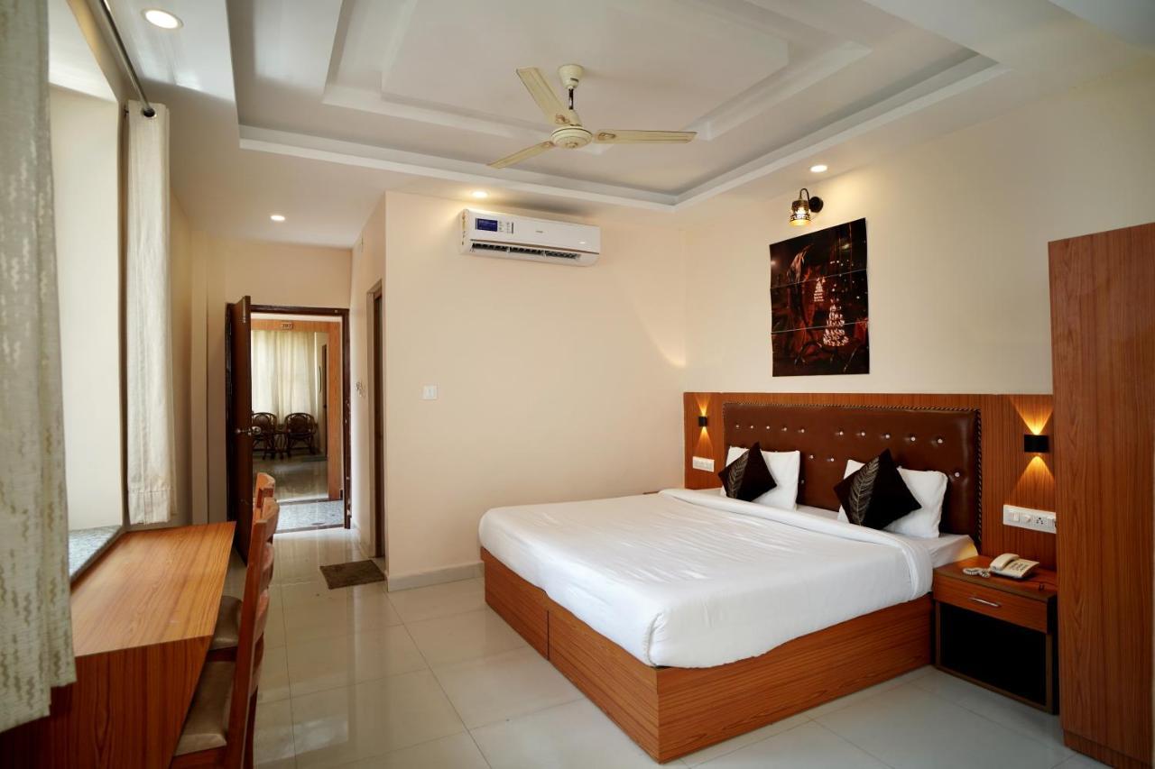 Karwaan Hostel Rishikesh Exterior photo