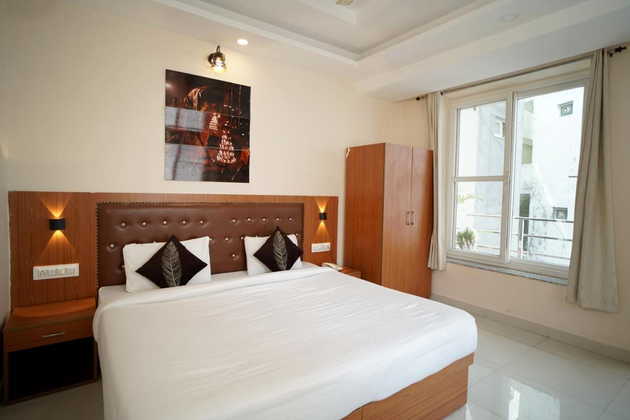 Karwaan Hostel Rishikesh Exterior photo