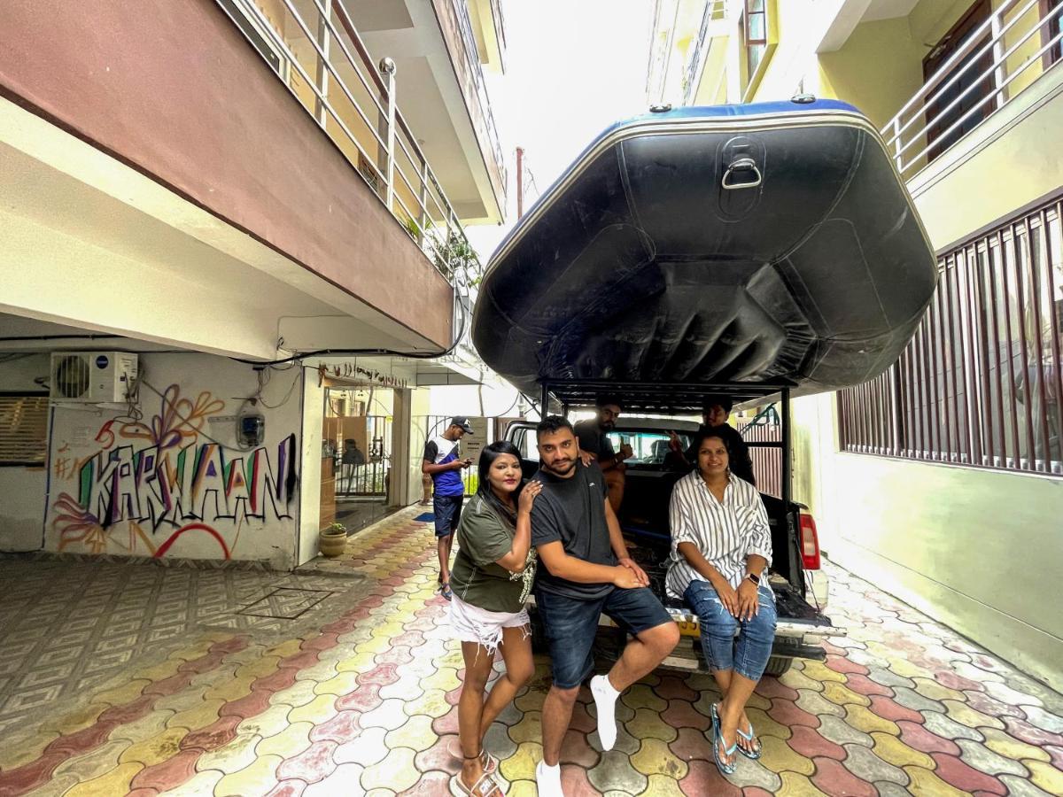 Karwaan Hostel Rishikesh Exterior photo