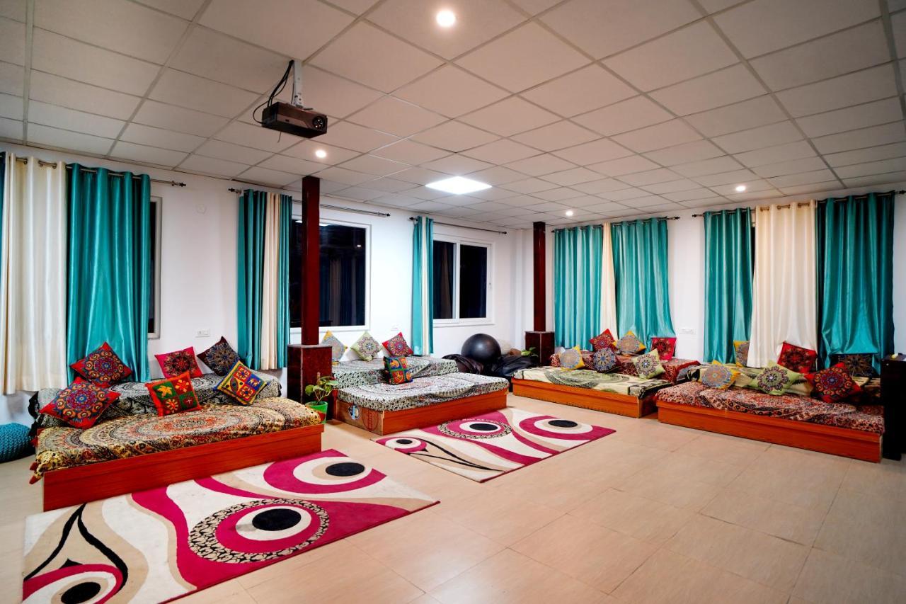 Karwaan Hostel Rishikesh Exterior photo