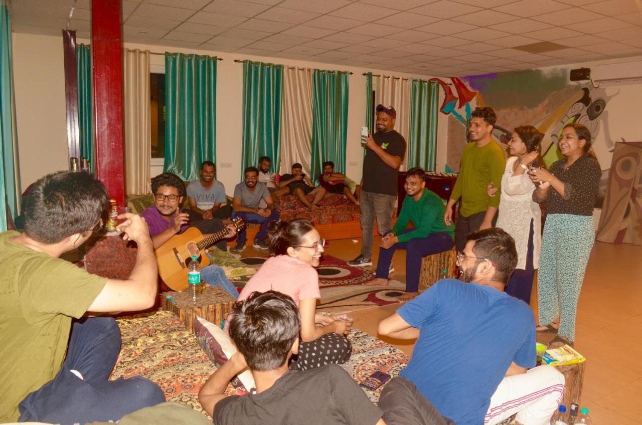 Karwaan Hostel Rishikesh Exterior photo